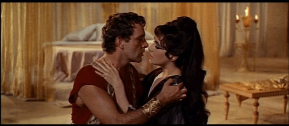 File:1963 Cleopatra trailer screenshot (23).jpg